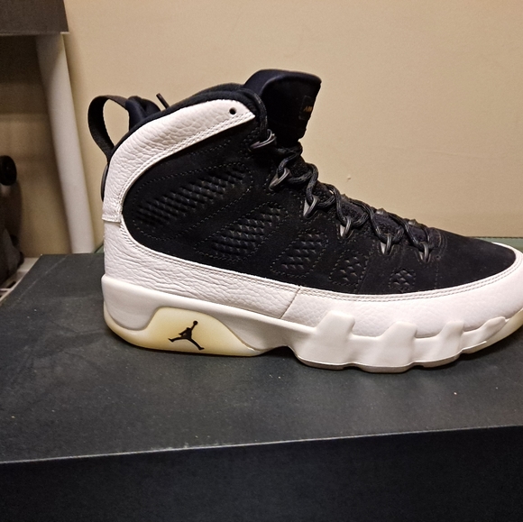 Jordan 9s - Picture 6 of 6